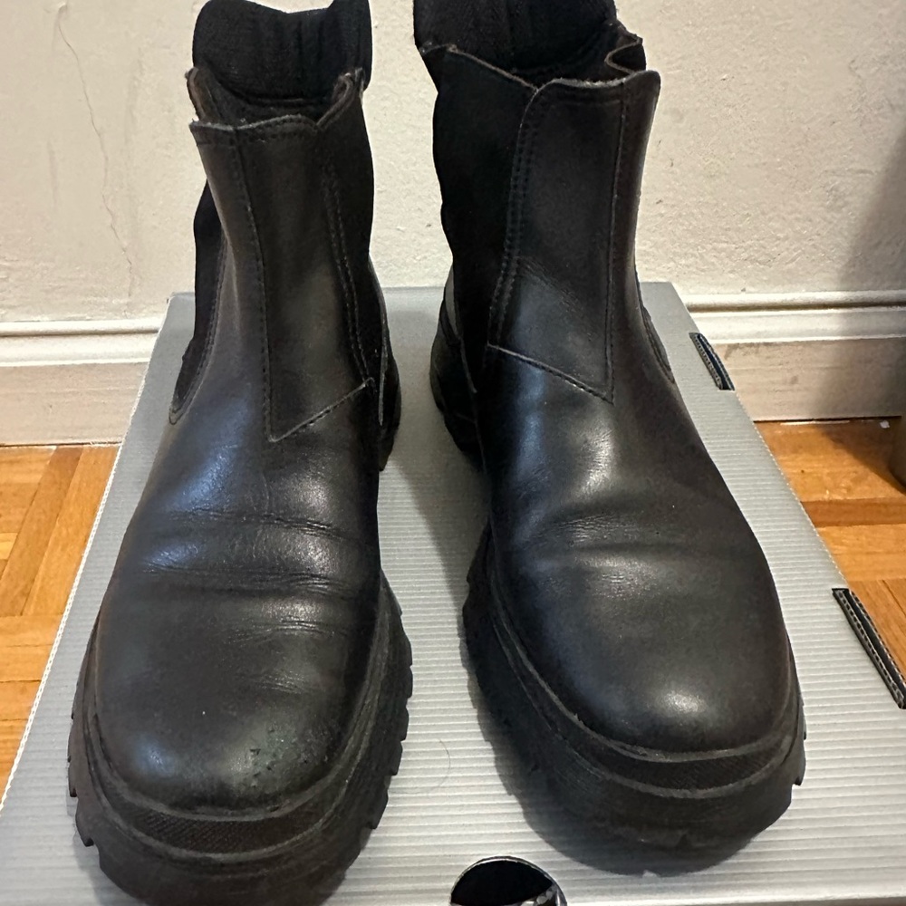 Prada Chelsea Boots - Picture 5 of 9